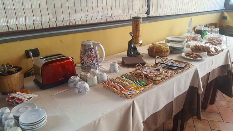 La Pergola Appartamenti Santa Lucia del Mela Εξωτερικό φωτογραφία